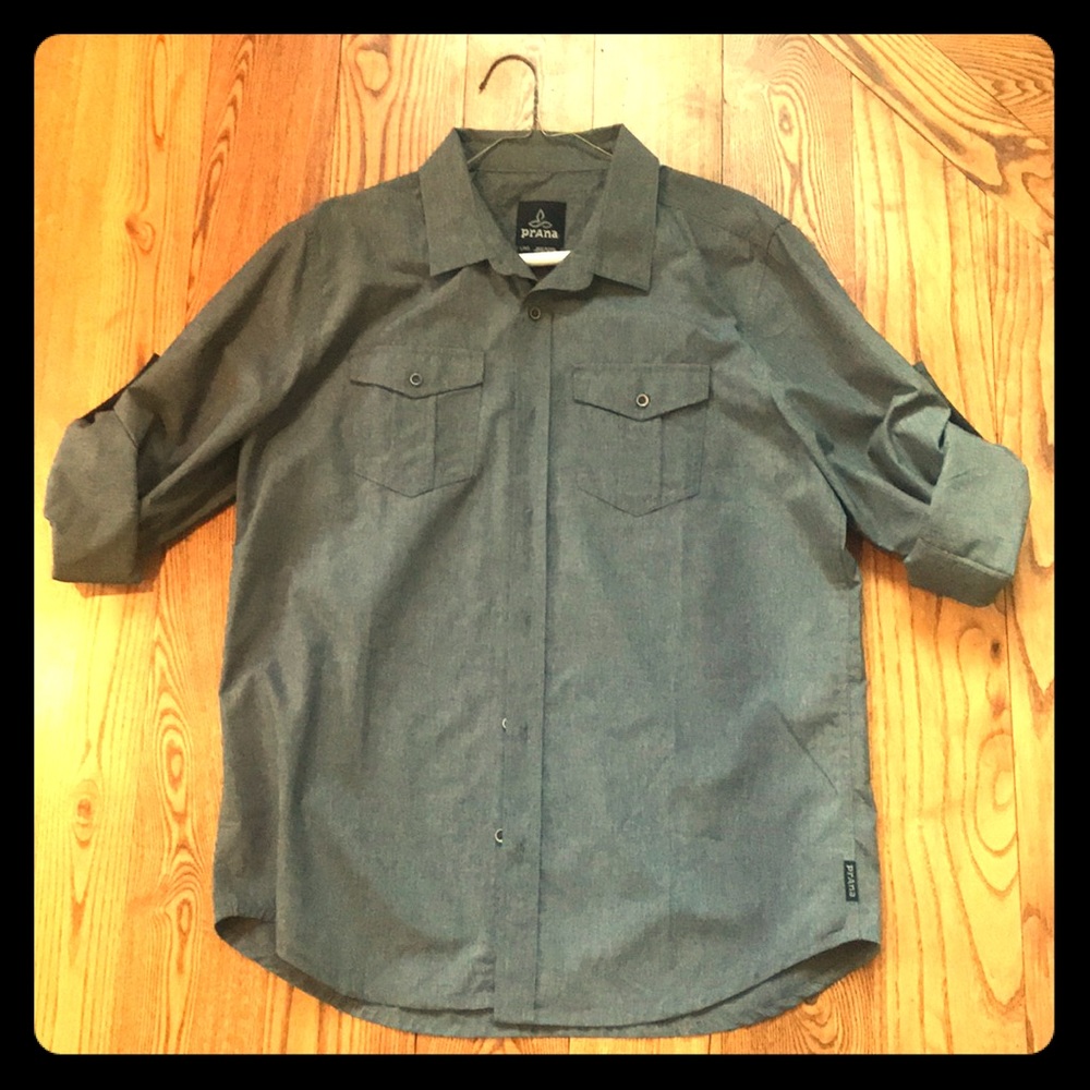 Men’s Prana casual grey button down